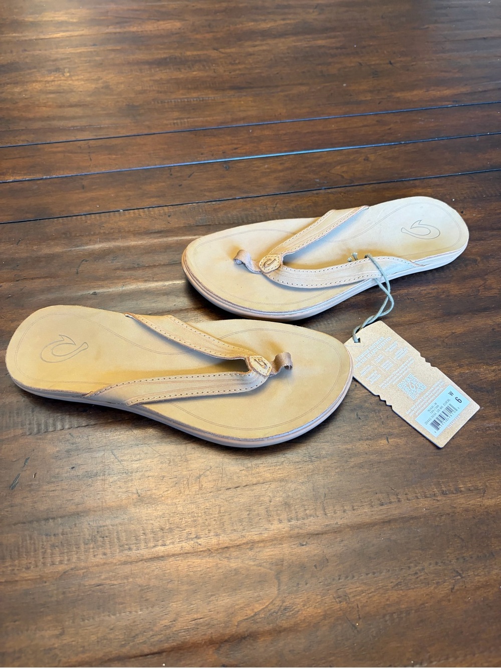 Olukai Tan Aukai Woman US 6 ACs